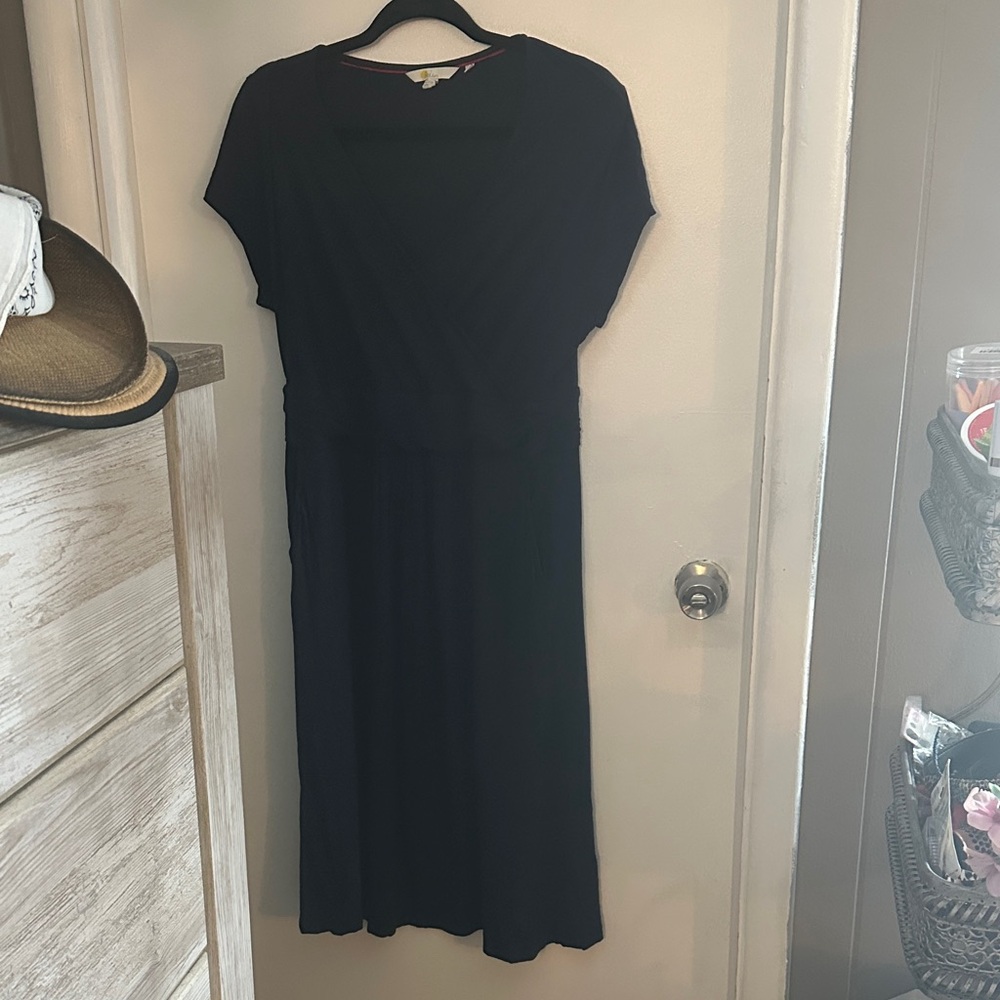 Boden Classic Navy Midi Dress